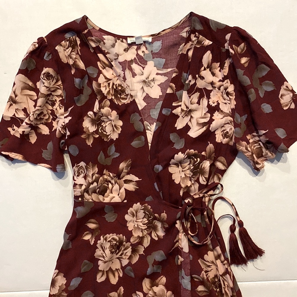 Cotton Candy Red and Pink V-Neck Sundress - Picture 5 of 7